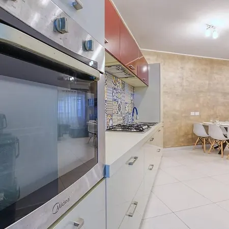 Modern 3 Bedroom Maisonette In The Heart Of Swieqi Apartament