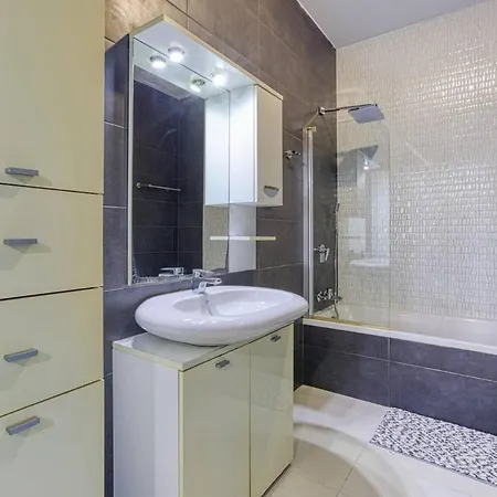 Modern 3 Bedroom Maisonette In The Heart Of Swieqi Appartement Is-Swieqi